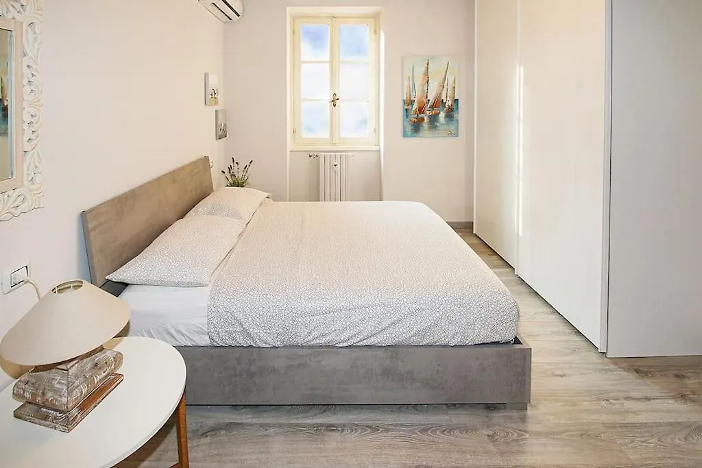 Apartment Casa Ariel, In Piazza A Colico, Como Lake