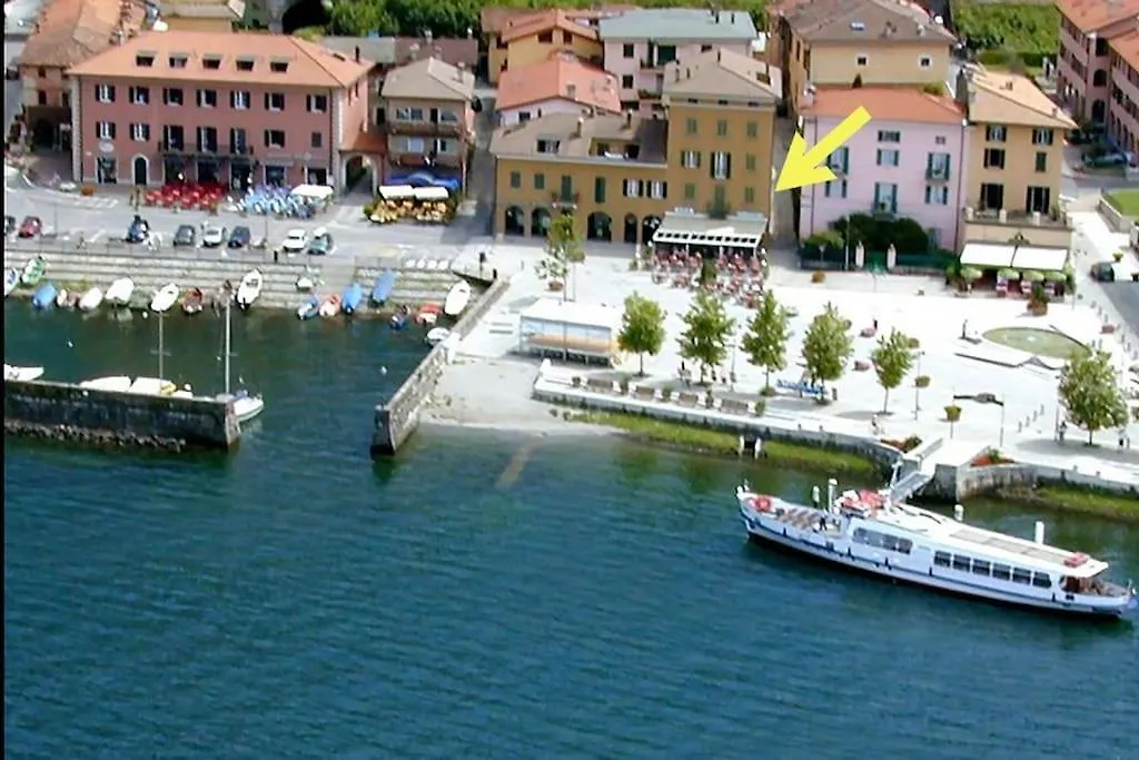 Apartment Casa Ariel, In Piazza A Colico, Como Lake Italy